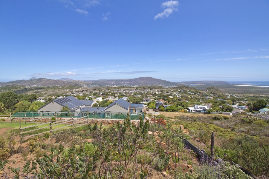 To Let 5 Bedroom Property for Rent in San Michel Western Cape